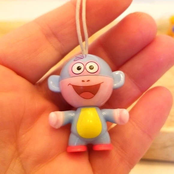 Kinder Suprise Dora the Explorer Swiper Boots Oranments - Picture 5 of 7